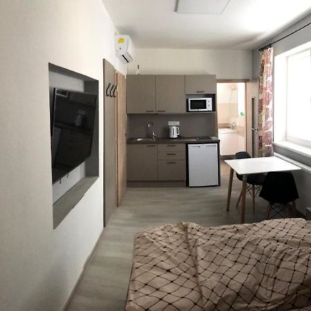 Apartmany U Stadionu Šumperk Buitenkant foto