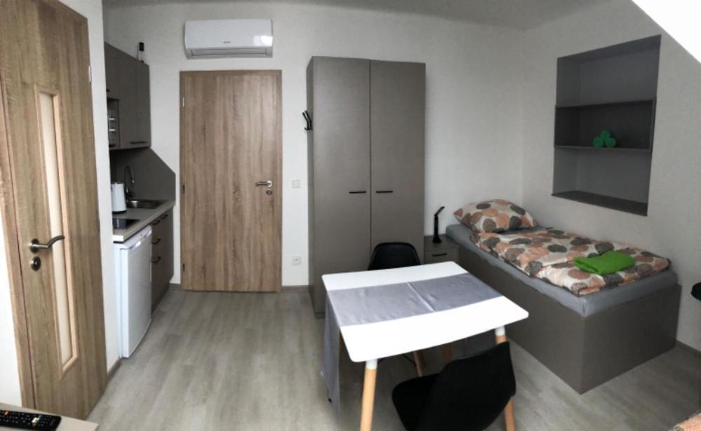 Apartmany U Stadionu Šumperk Buitenkant foto