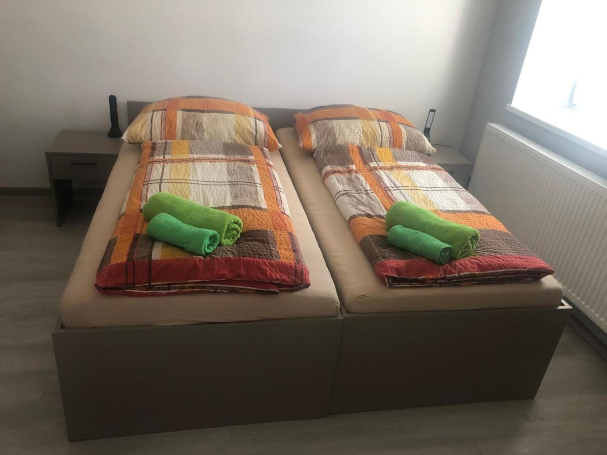 Apartmany U Stadionu Šumperk Buitenkant foto